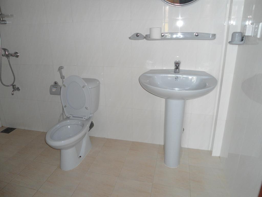 Main Reef Guest House Hikkaduwa Quarto foto